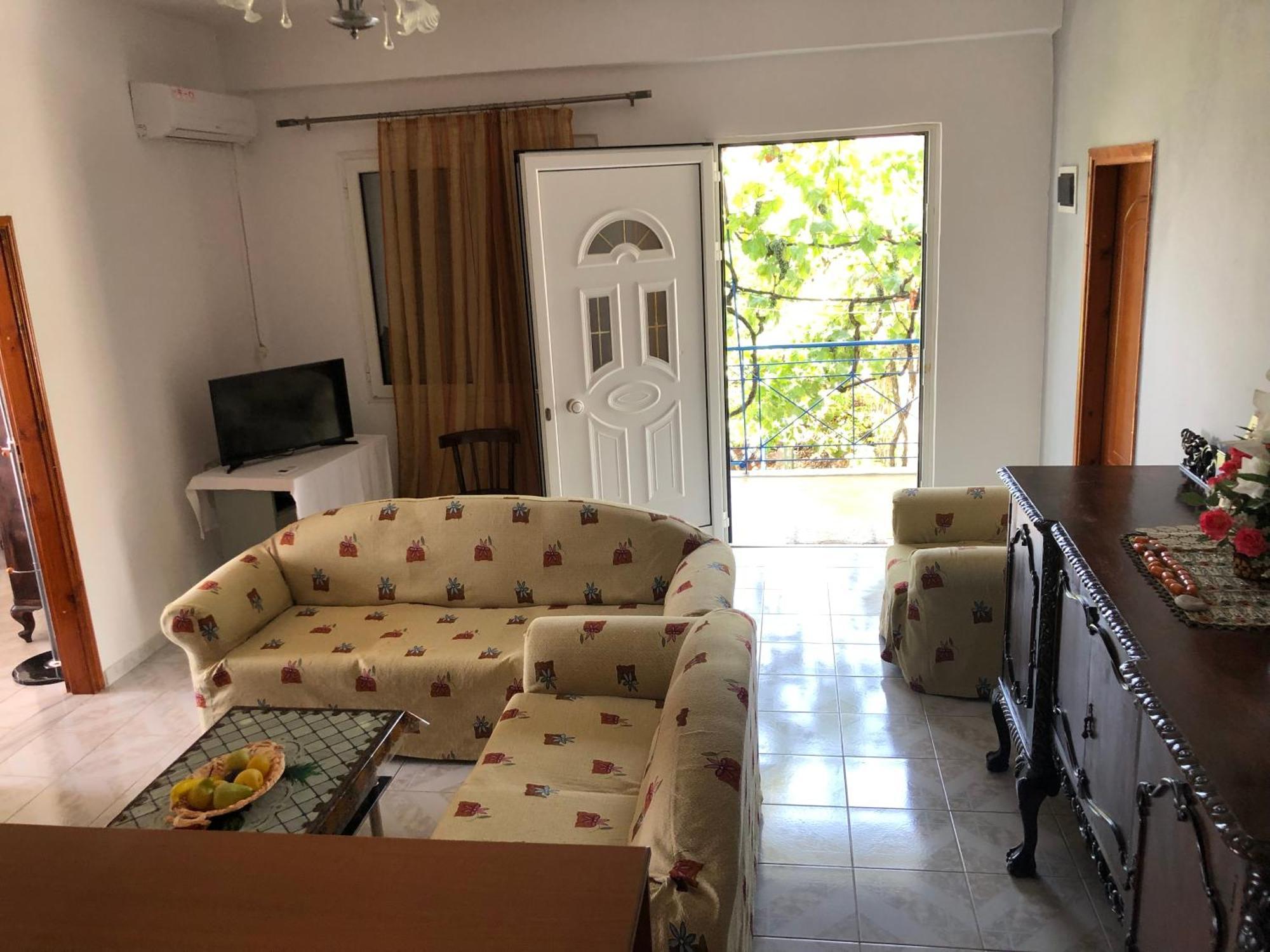 Dina House Apartment ฮีมาเรอ ภายนอก รูปภาพ
