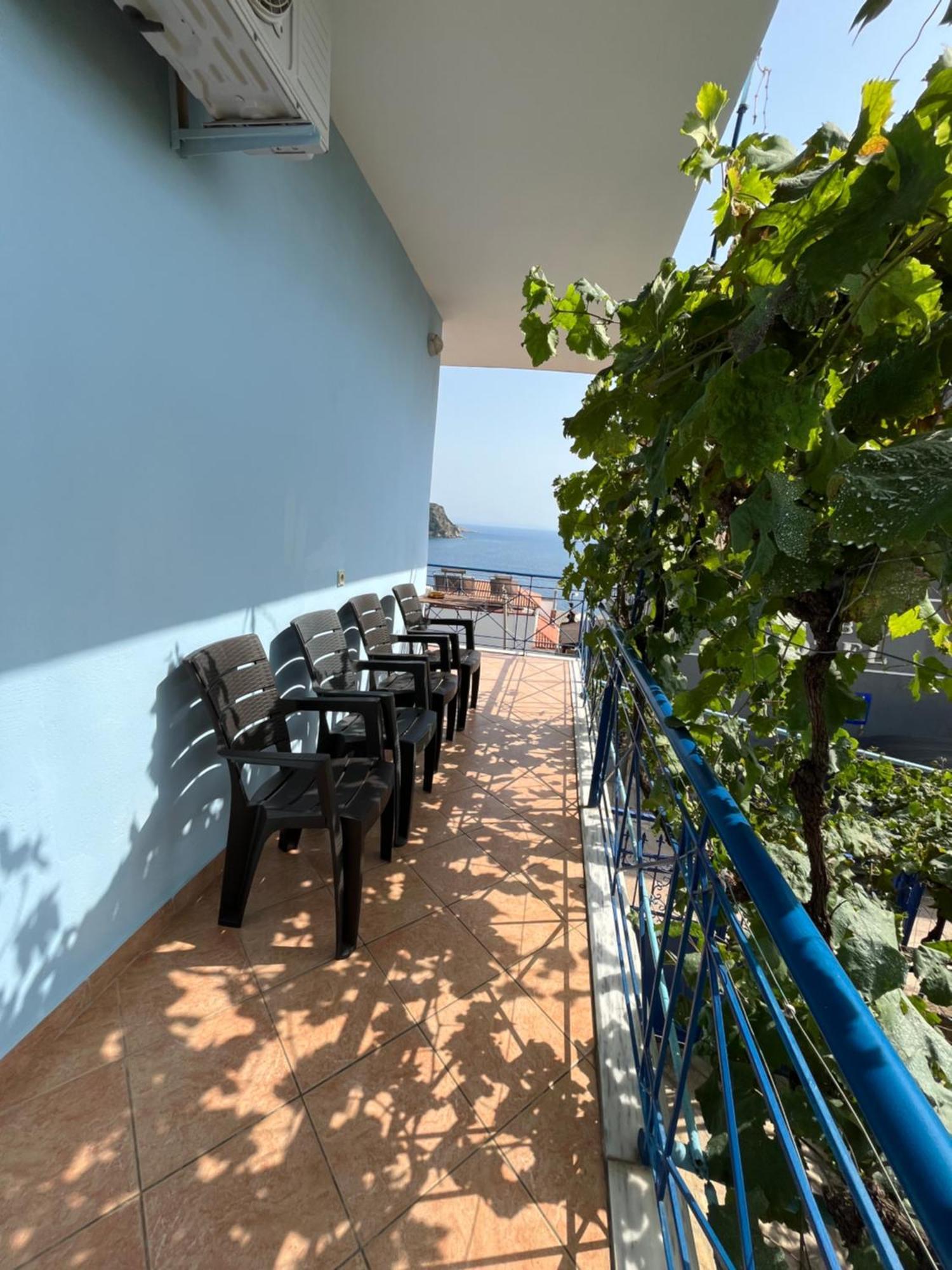 Dina House Apartment ฮีมาเรอ ภายนอก รูปภาพ