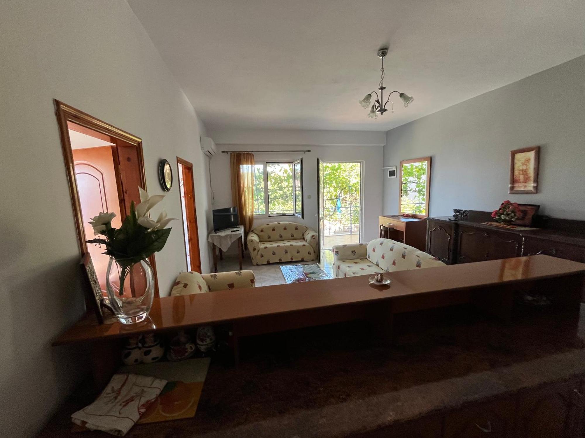 Dina House Apartment ฮีมาเรอ ภายนอก รูปภาพ